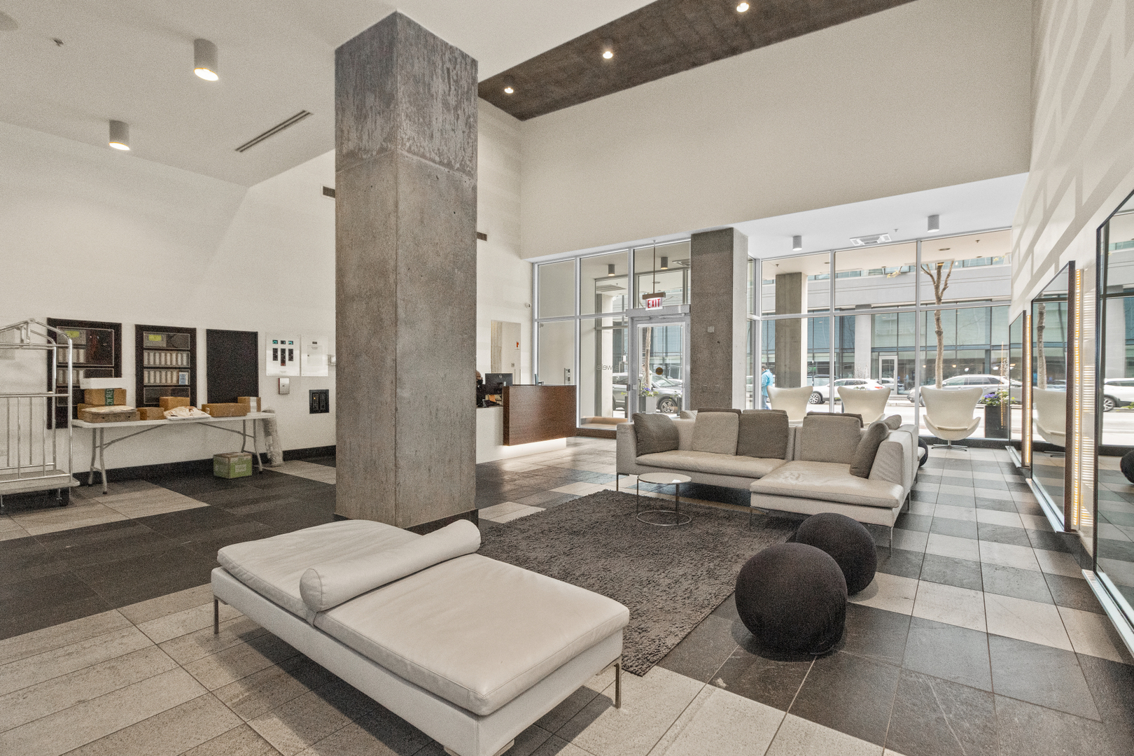 611 S Wells Street Unit: 1804