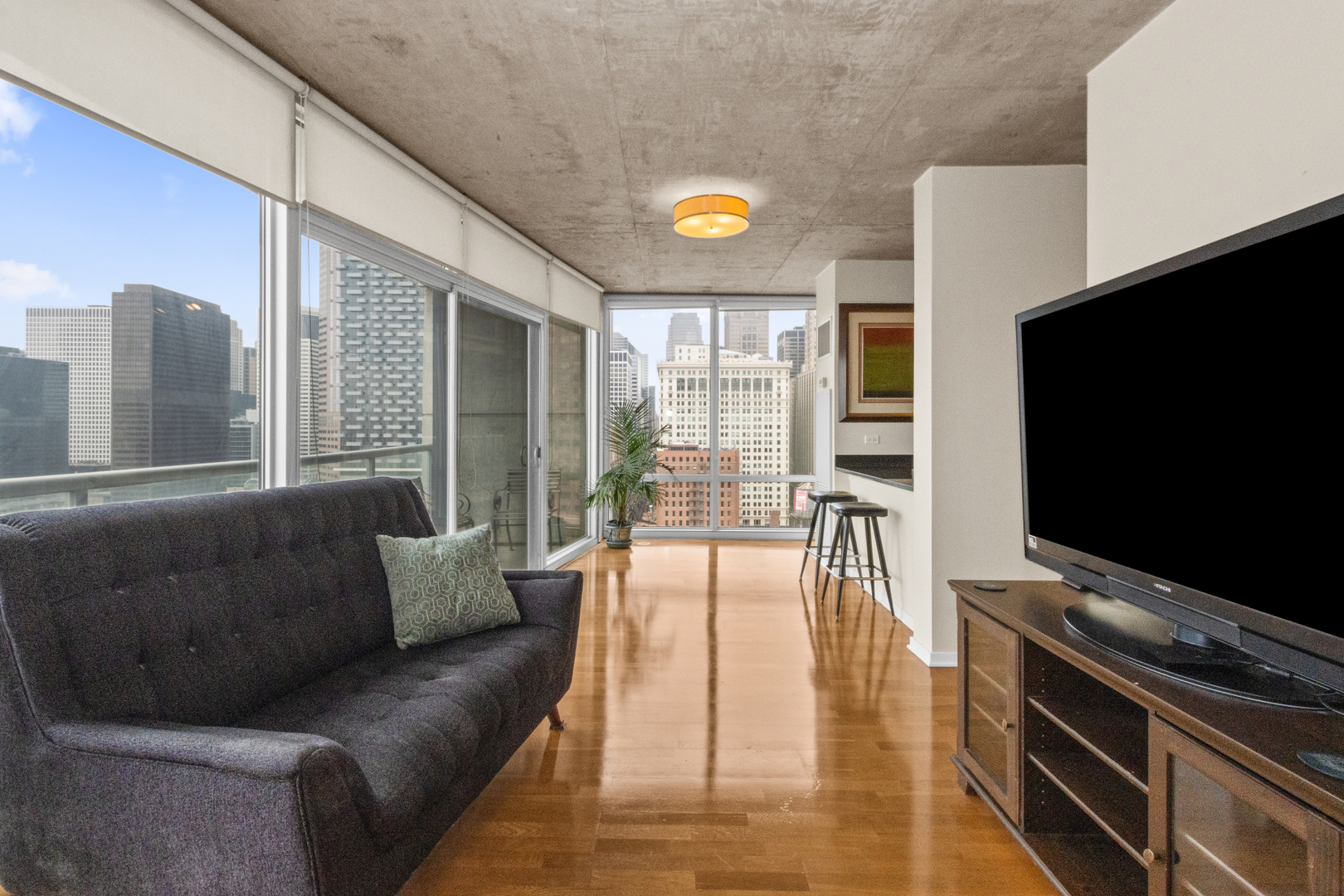 611 S Wells Street Unit: 1804