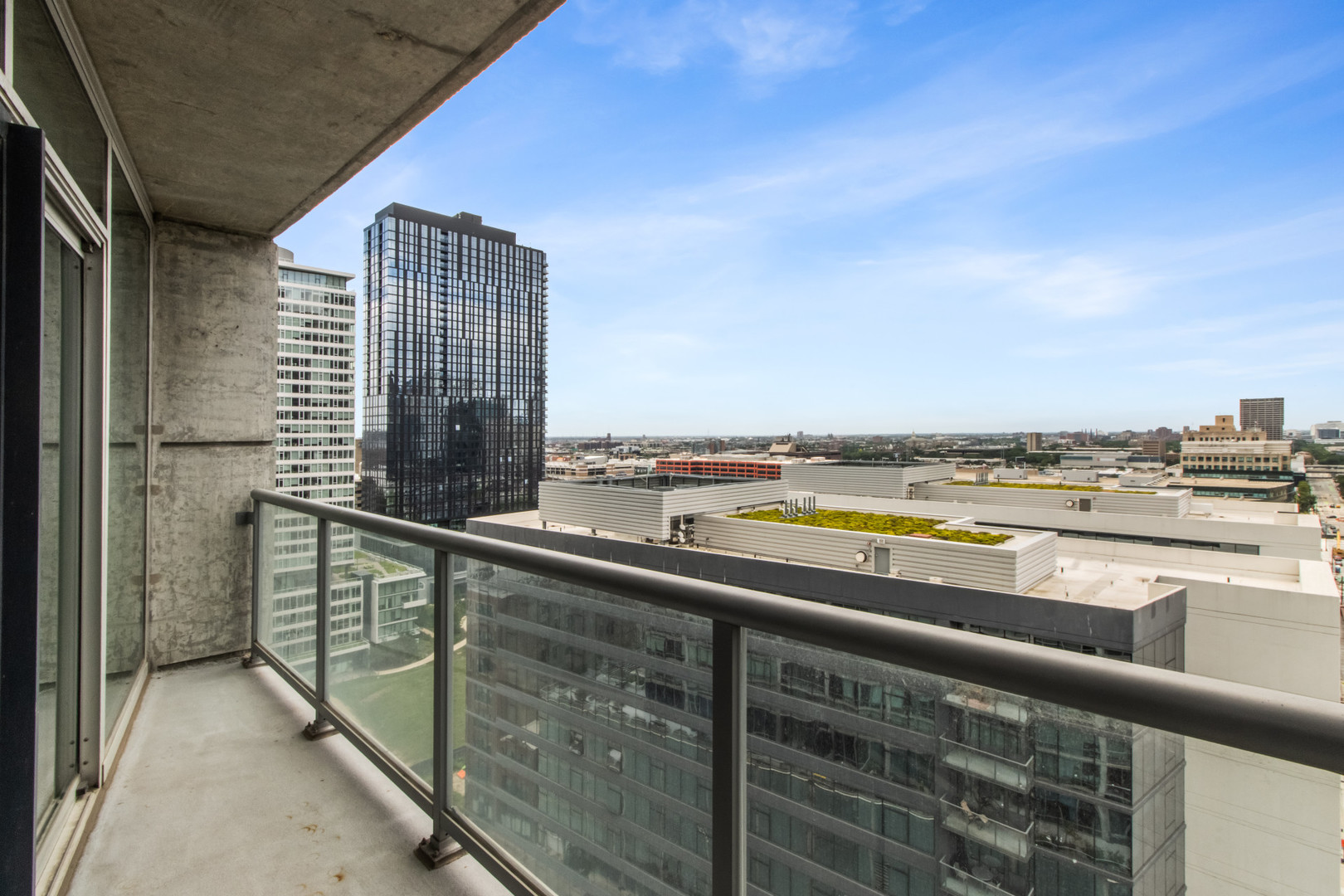 611 S Wells Street Unit: 1804