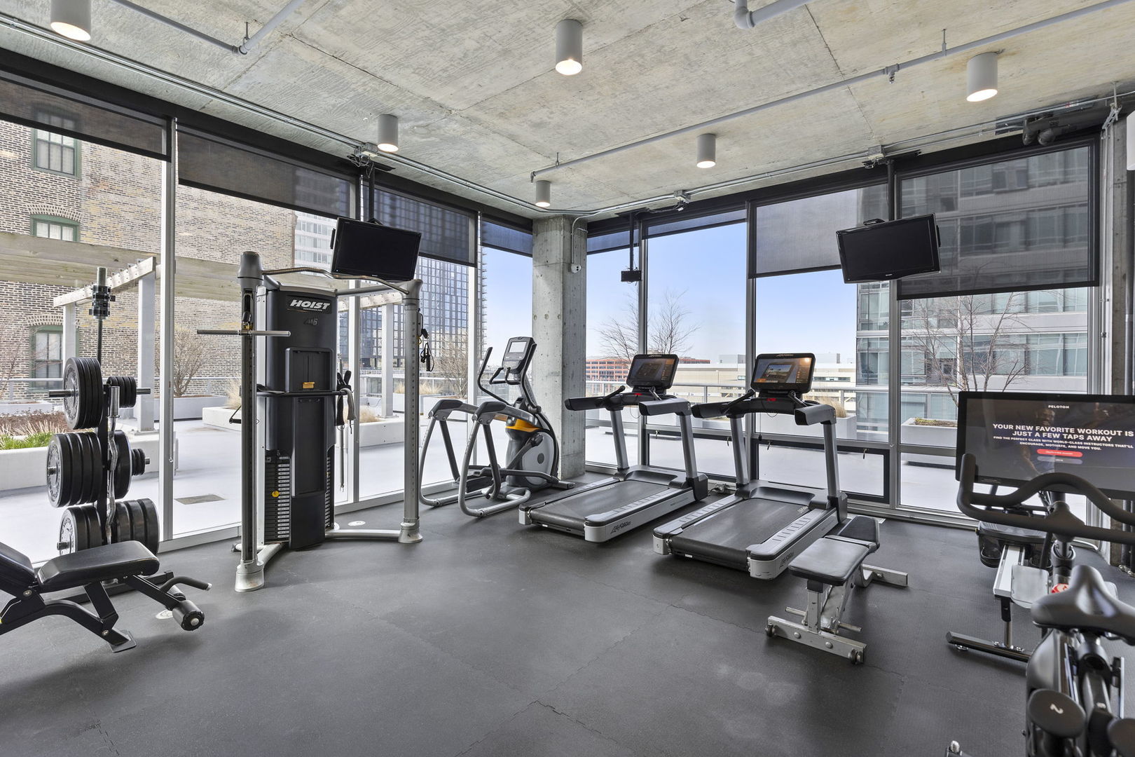 611 S Wells Street Unit: 1804