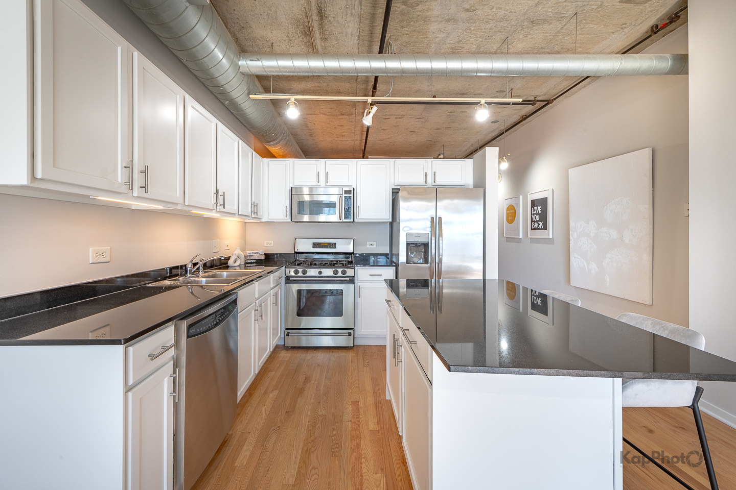 933 W Van Buren Street Unit: 308