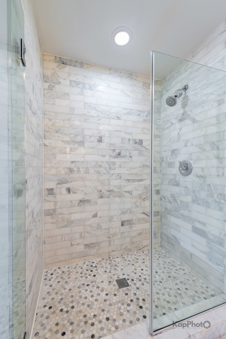 933 W Van Buren Street Unit: 308