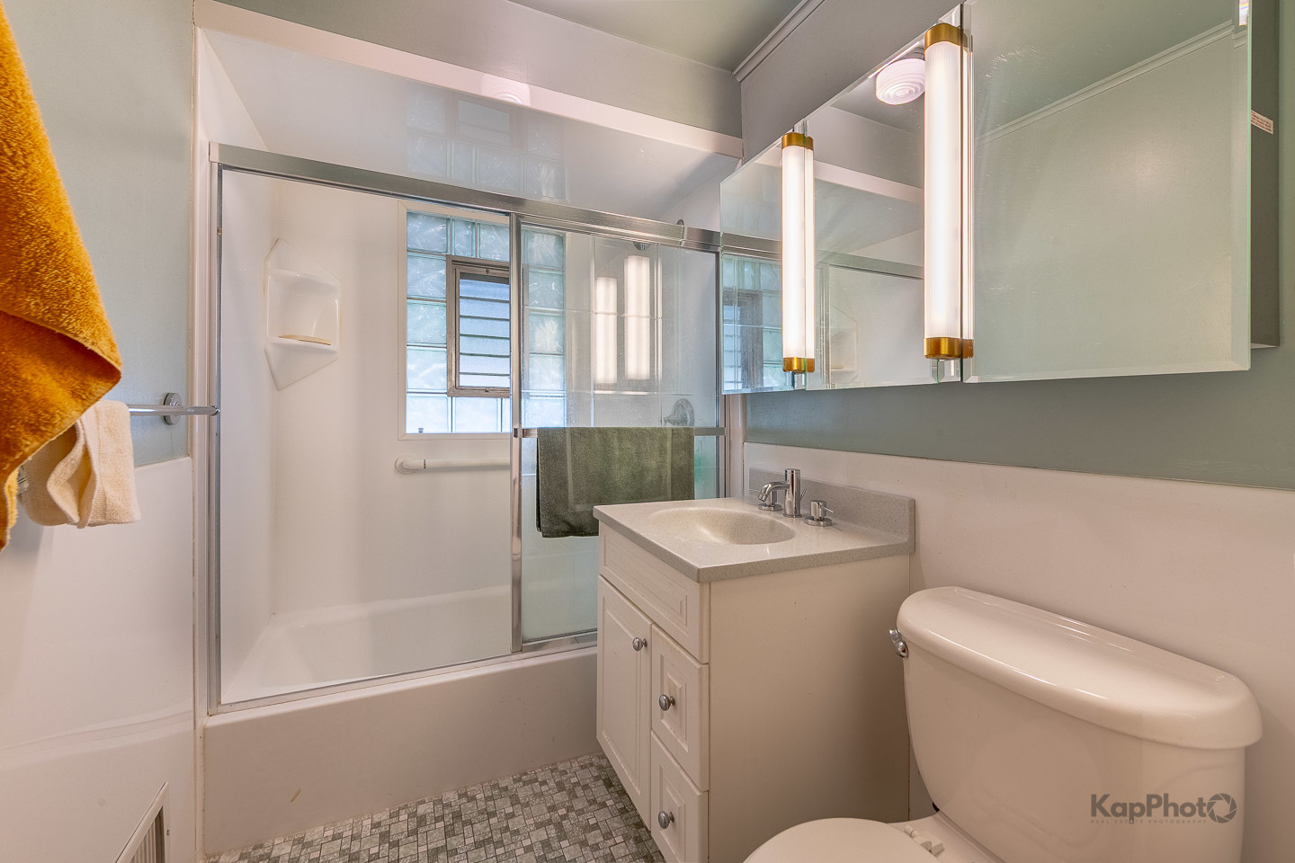 8620 S Marshfield Avenue