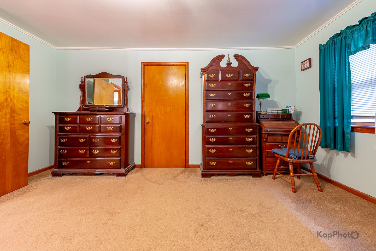 8620 S Marshfield Avenue