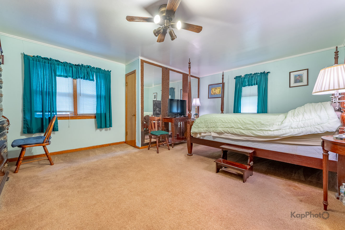 8620 S Marshfield Avenue