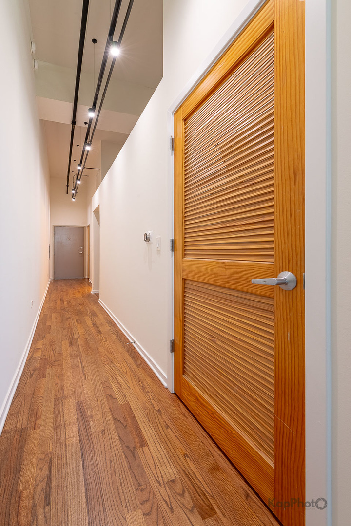 1645 W Ogden Avenue Unit: 721
