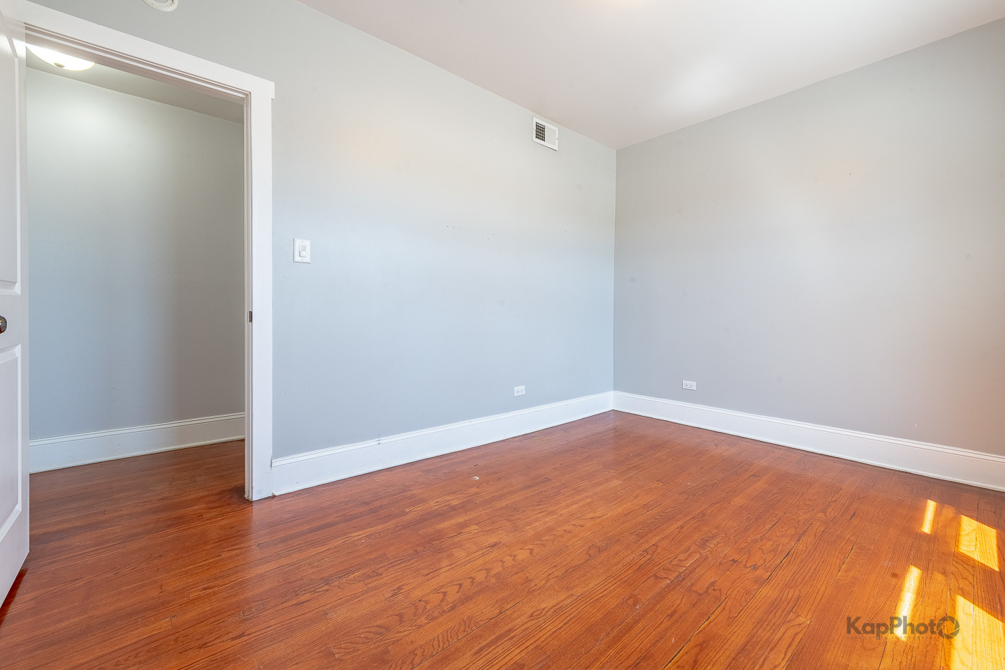 4006 W Nelson Street Unit: 6A