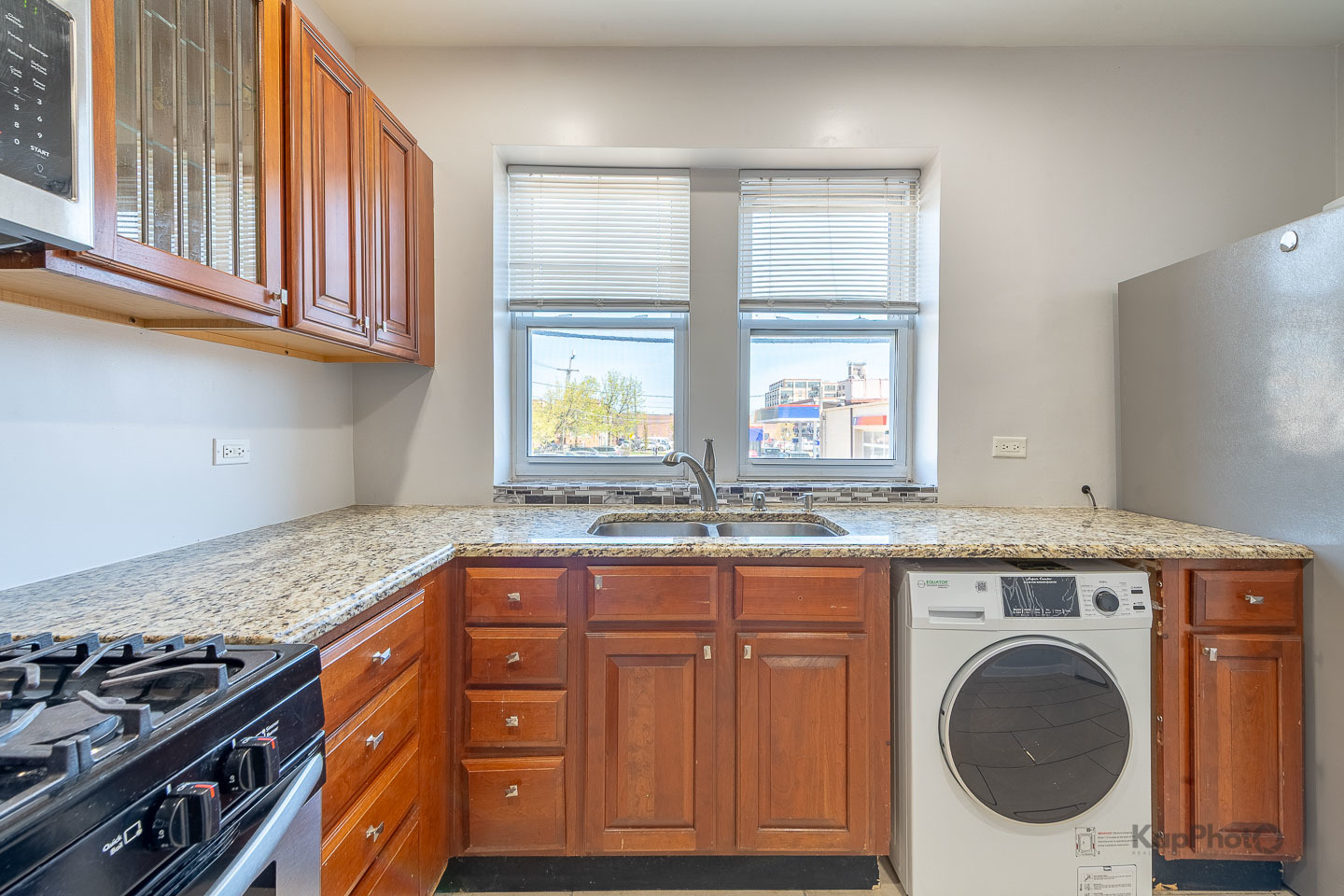 4006 W Nelson Street Unit: 6A