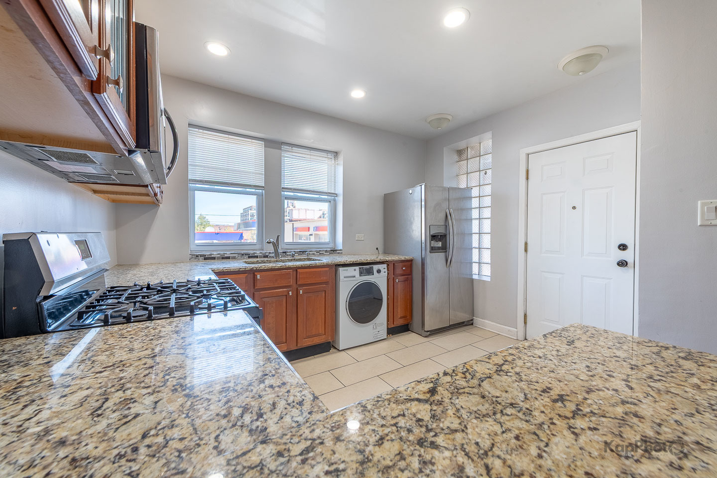 4006 W Nelson Street Unit: 6A