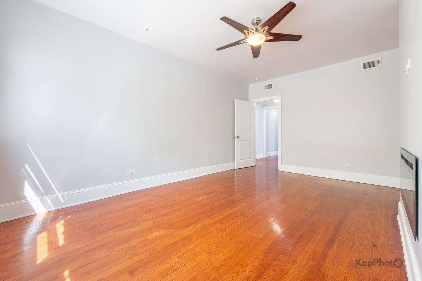 4006 W Nelson Street Unit: 6A