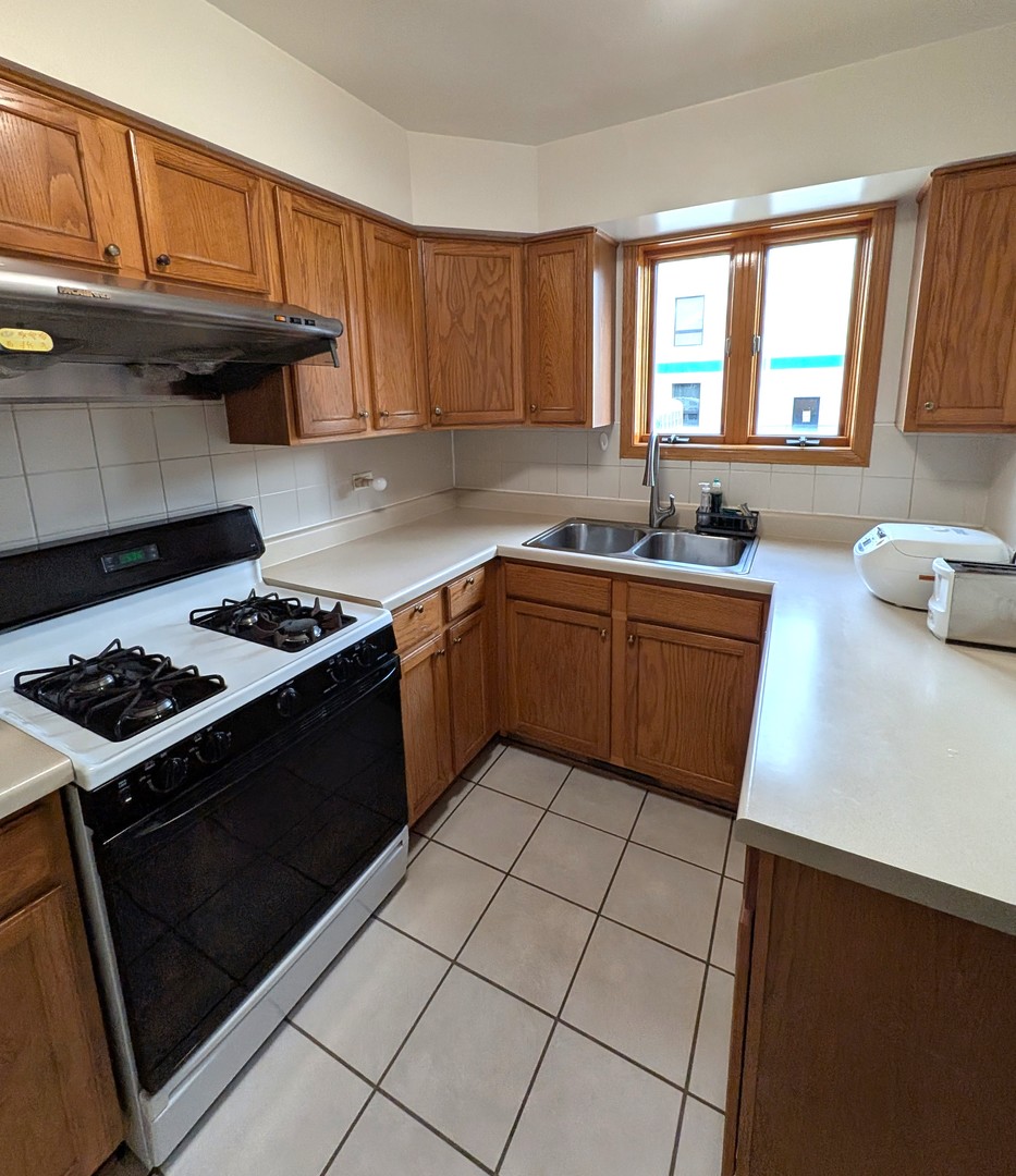 2915 S Halsted Street Unit: D