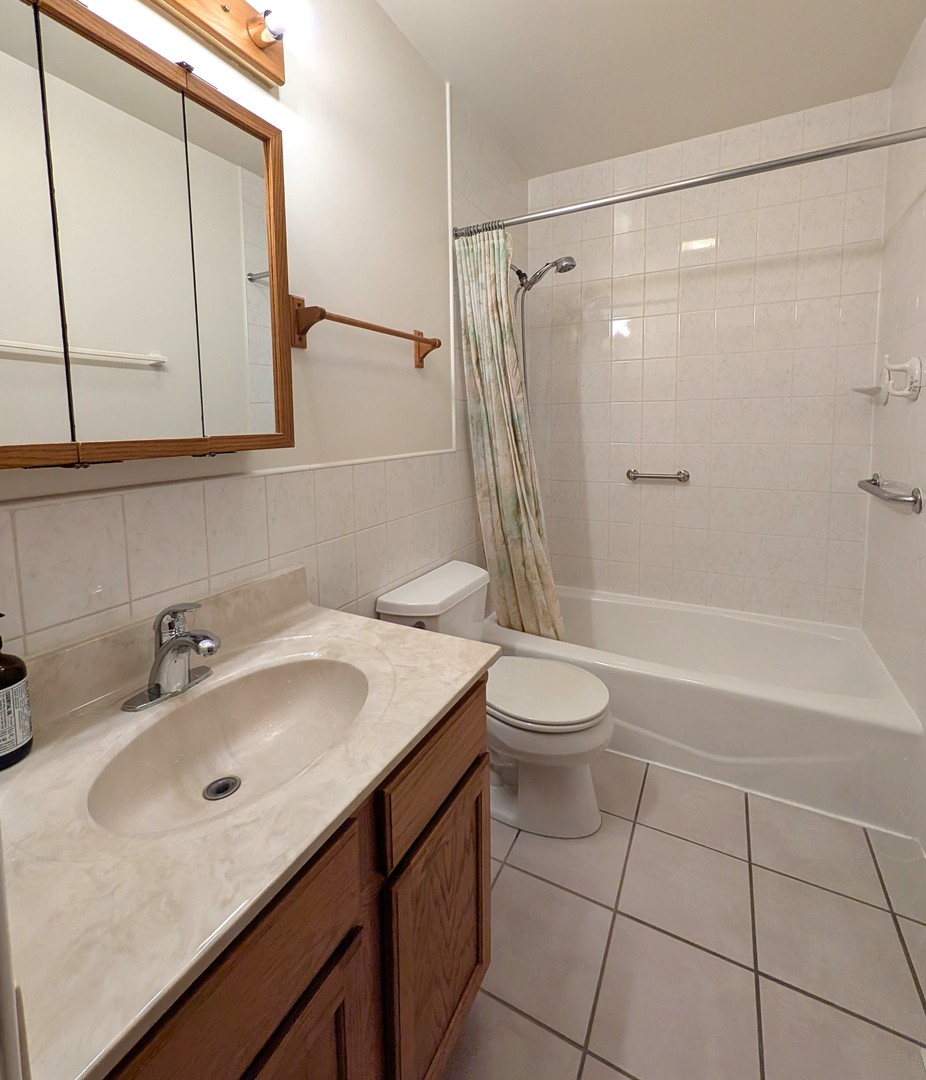2915 S Halsted Street Unit: D