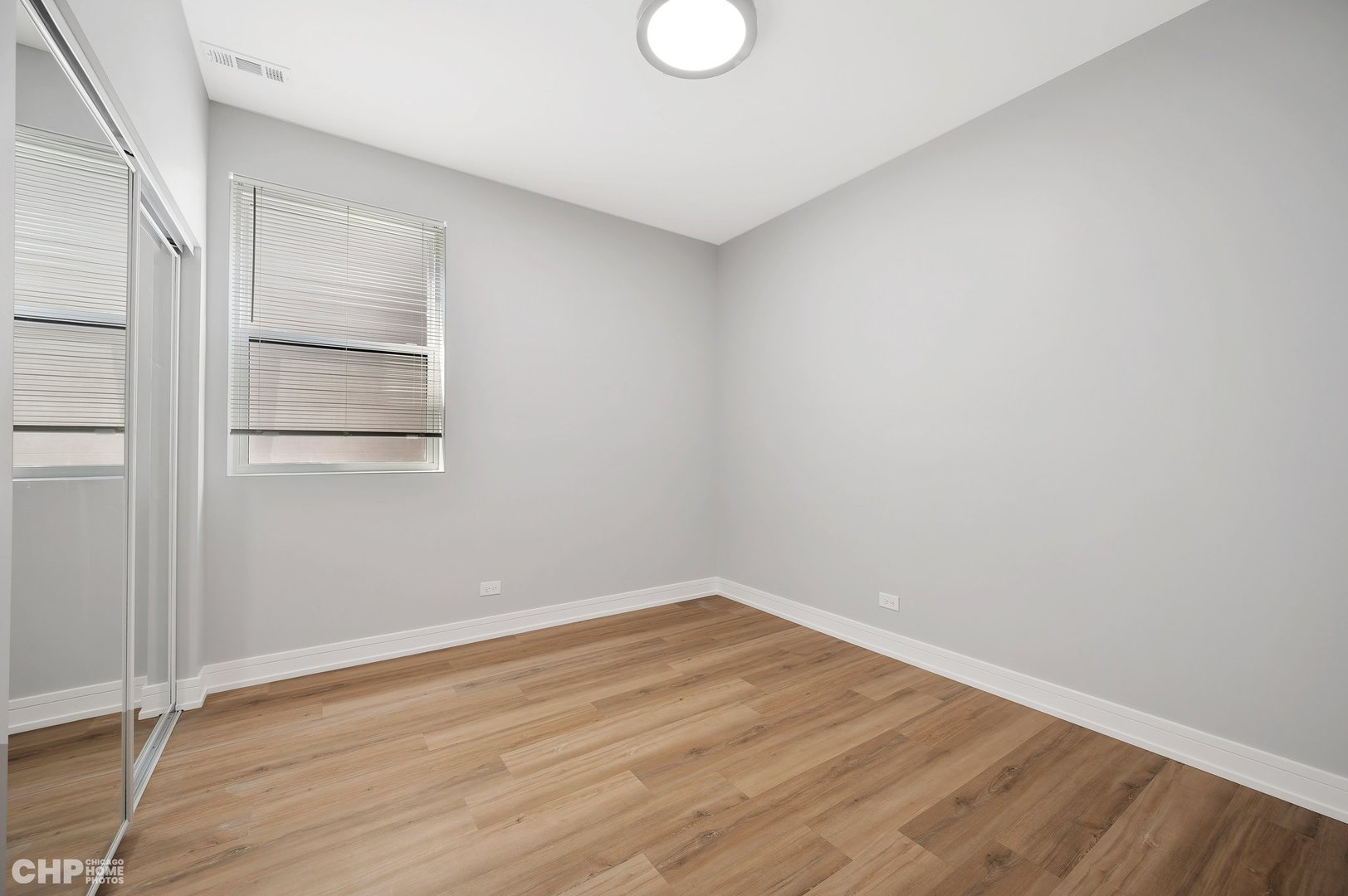 4105 S Prairie Avenue Unit: 1