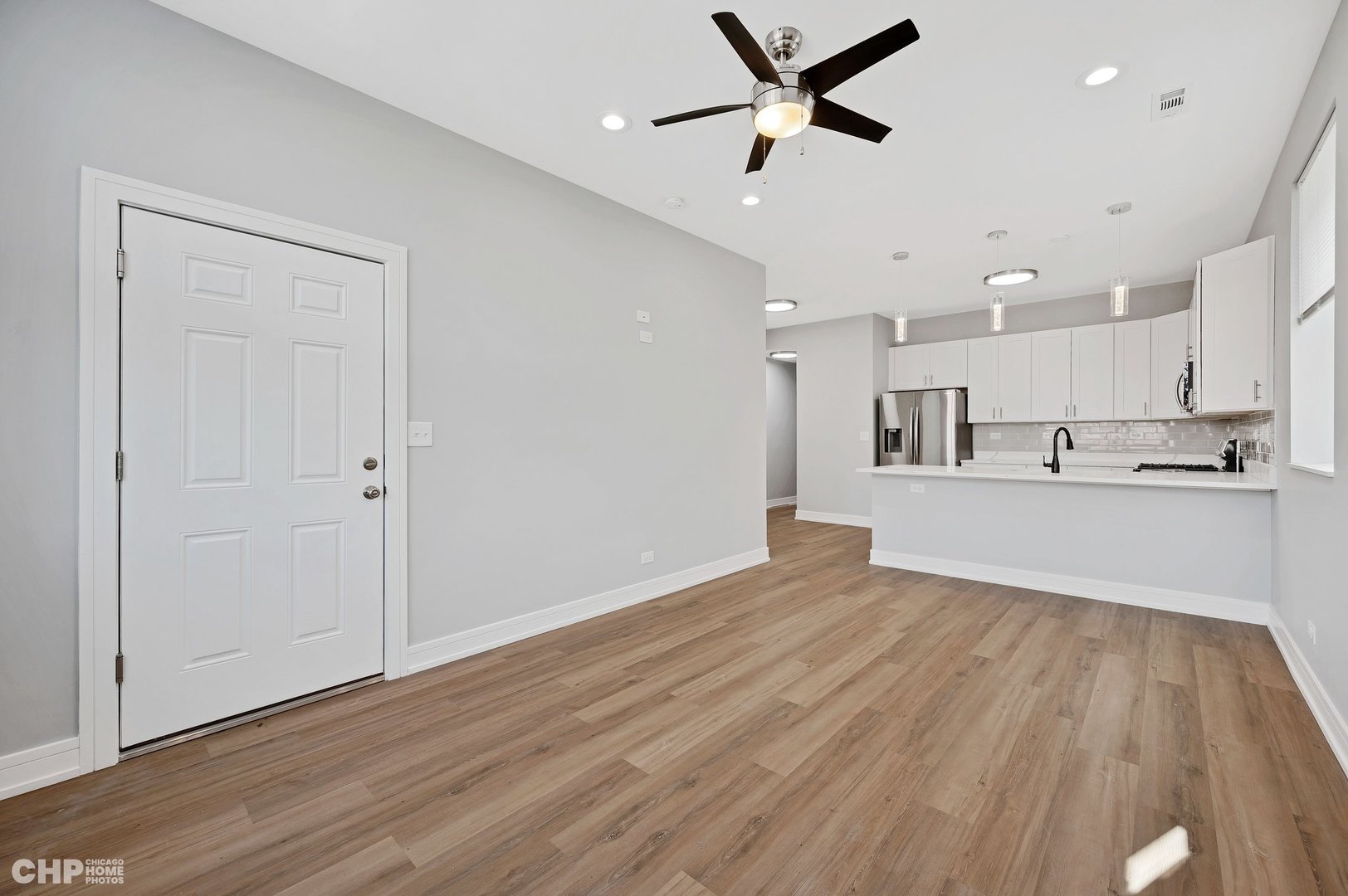 4105 S Prairie Avenue Unit: 1