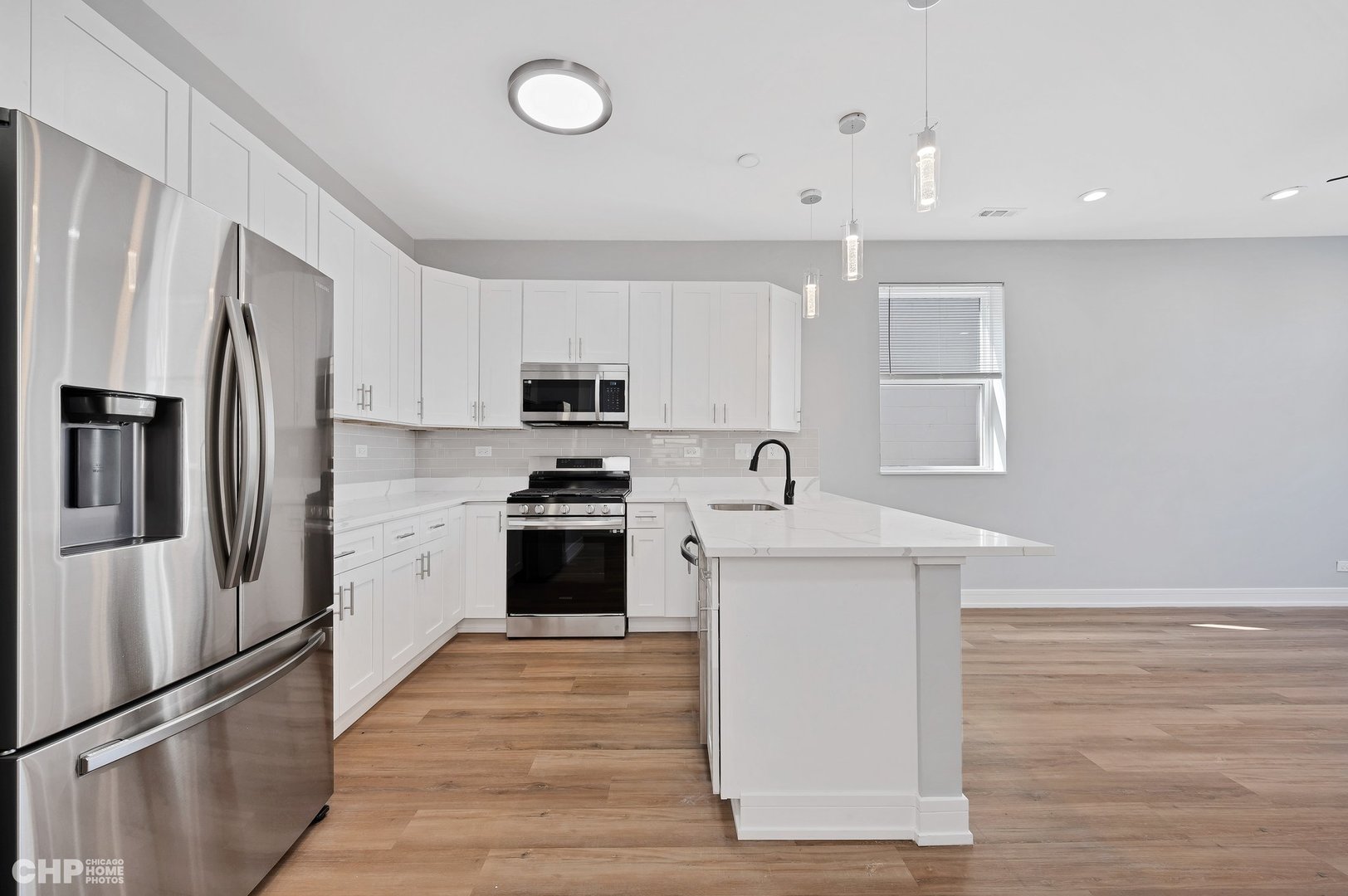 4105 S Prairie Avenue Unit: 1