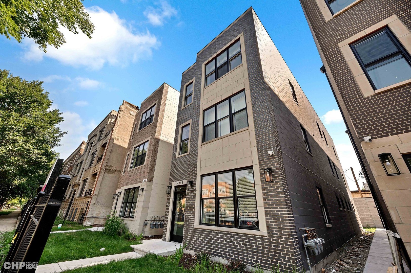 4105 S Prairie Avenue Unit: 1