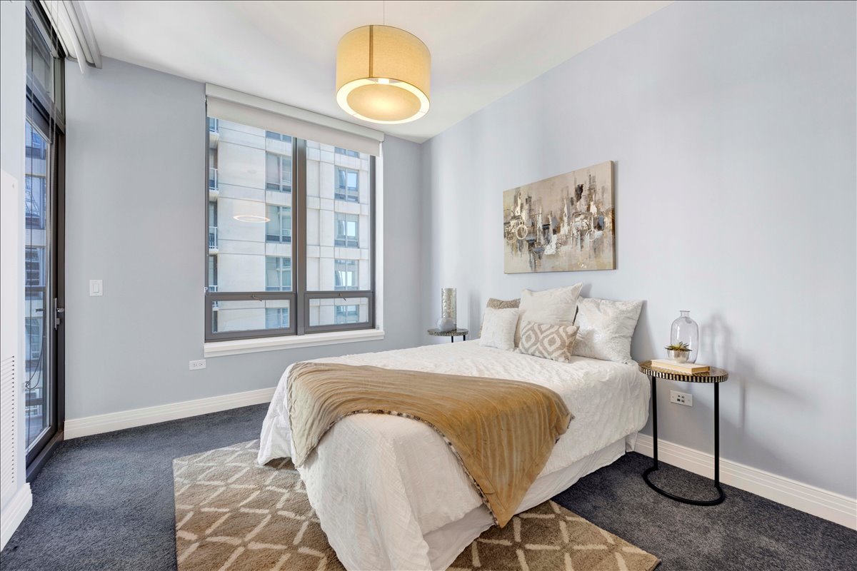 600 N Lake Shore Drive Unit: 2209