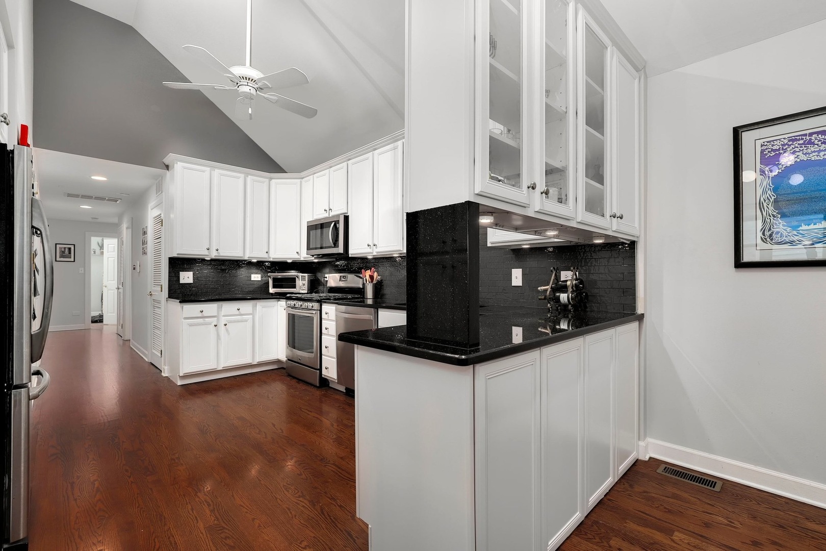 2117 W Evergreen Avenue Unit: 3E