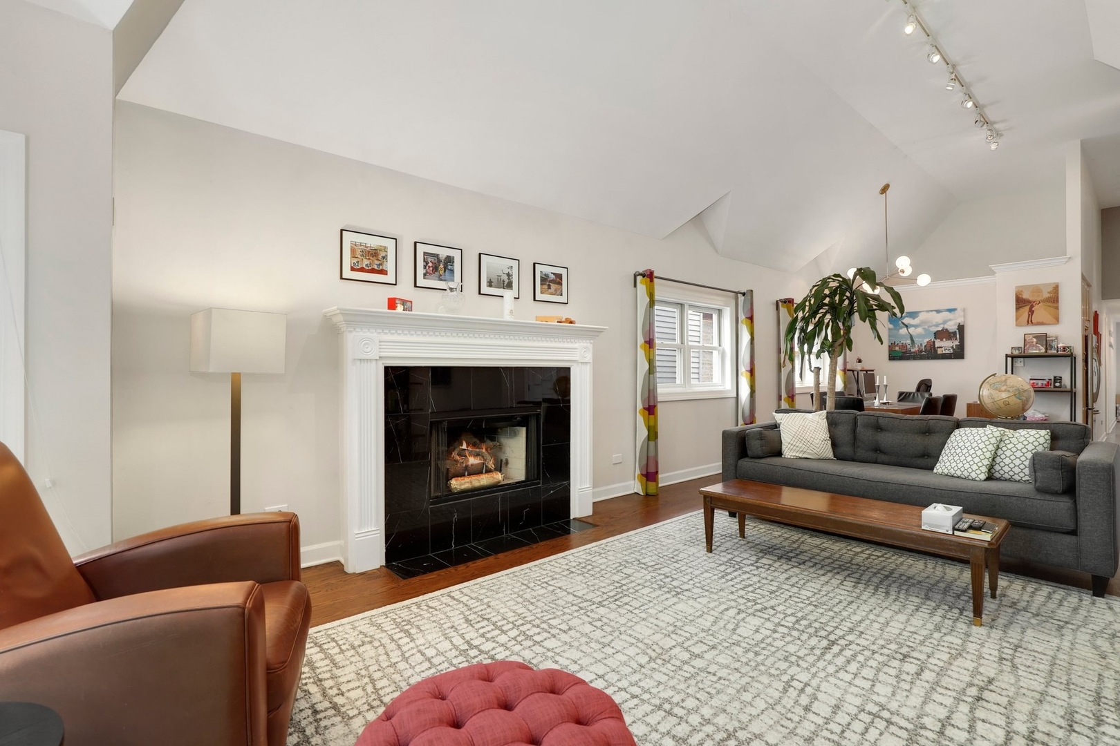 2117 W Evergreen Avenue Unit: 3E