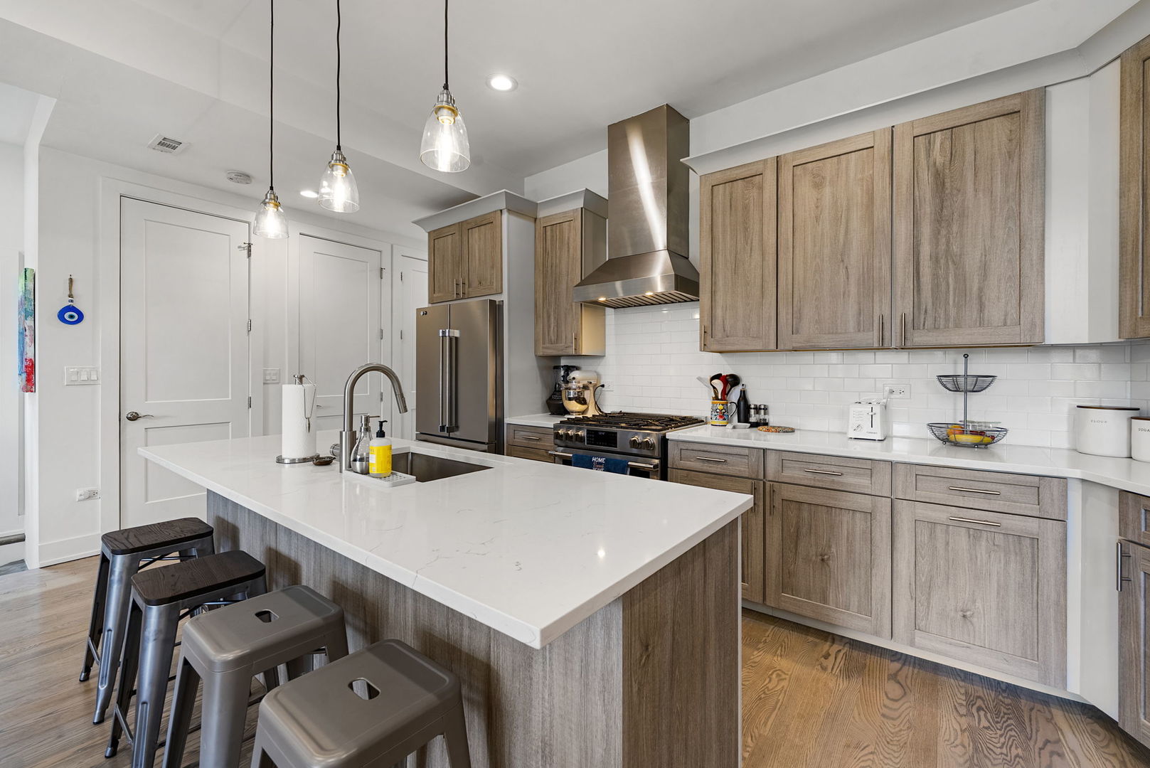 3432 W Belden Avenue Unit: 2