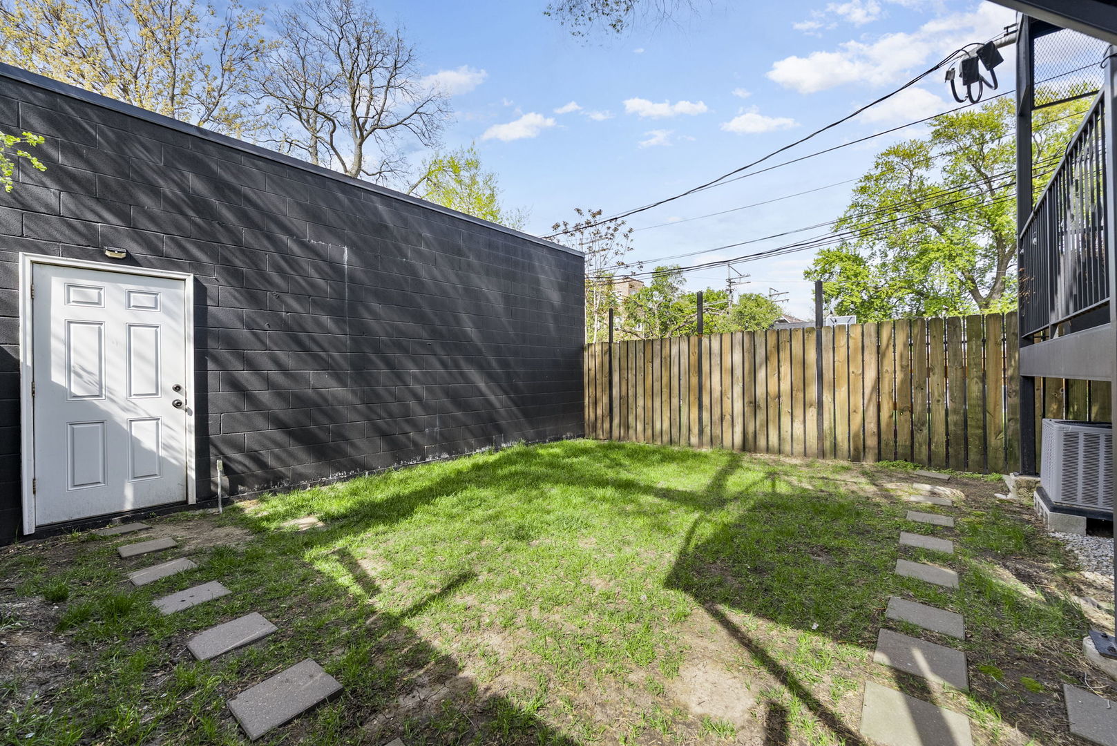 3432 W Belden Avenue Unit: 2
