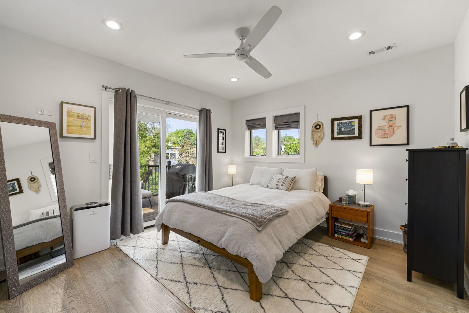 3432 W Belden Avenue Unit: 2
