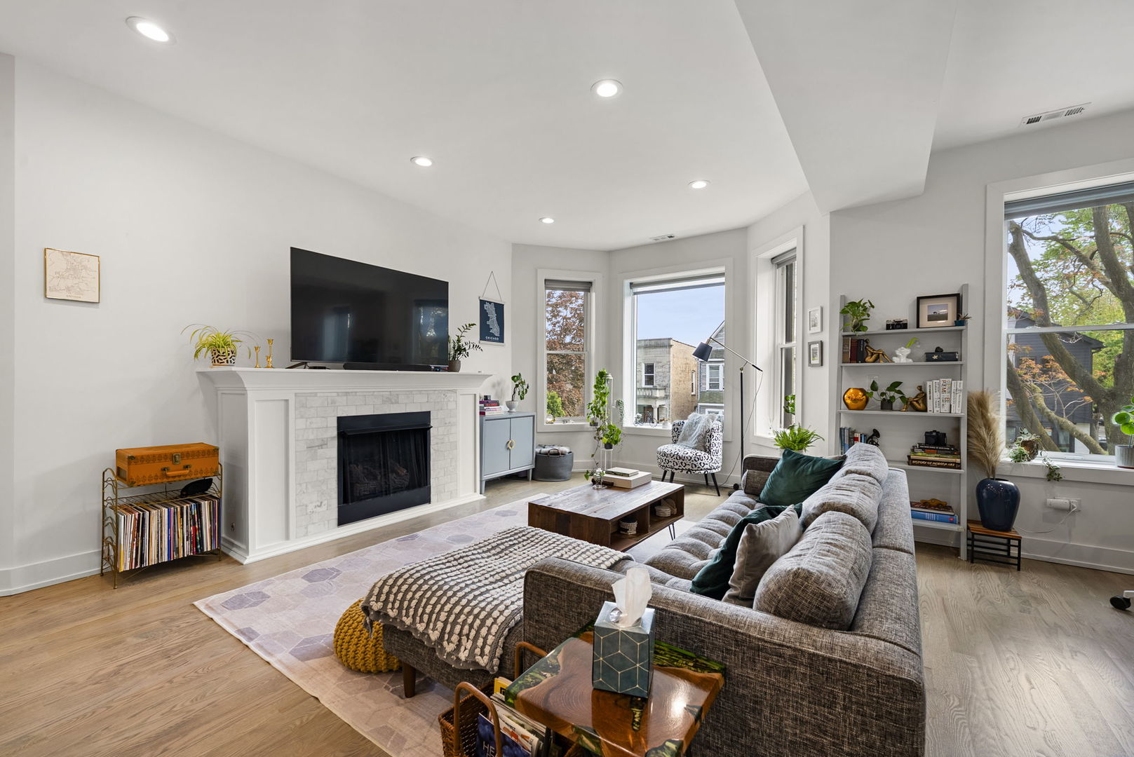 3432 W Belden Avenue Unit: 2