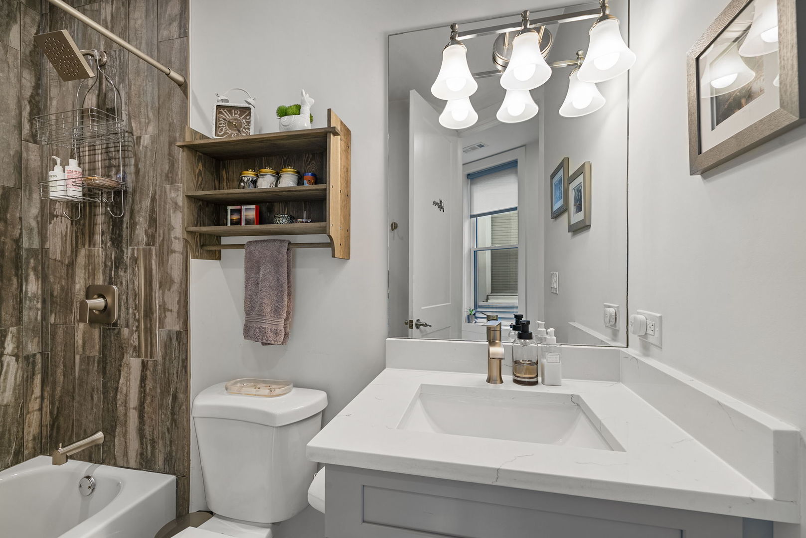 3432 W Belden Avenue Unit: 2
