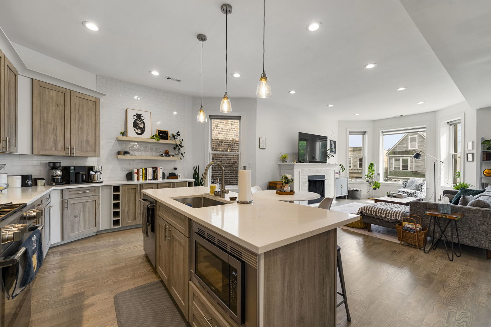 3432 W Belden Avenue Unit: 2