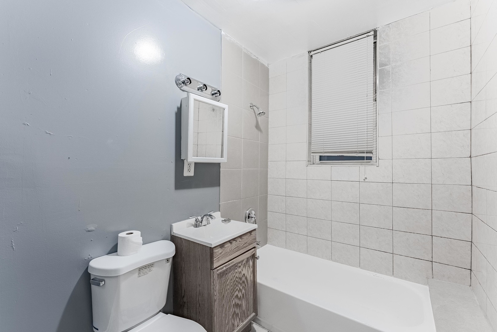 1426 S Avers Avenue Unit: 1