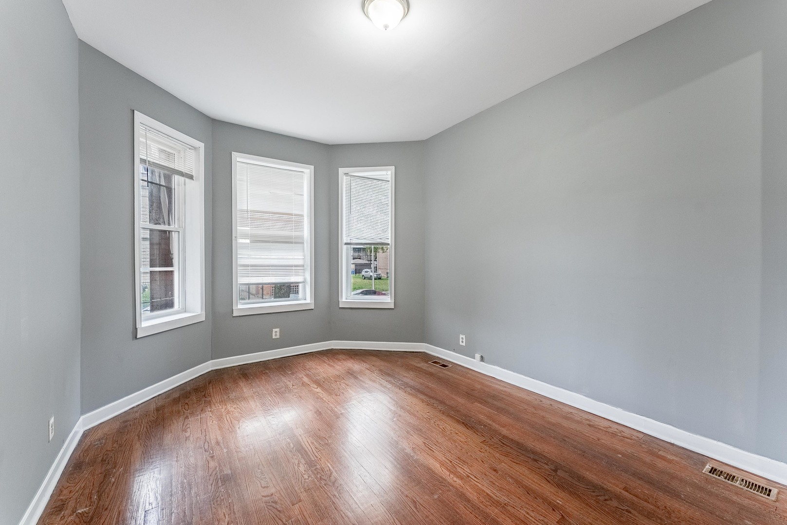1426 S Avers Avenue Unit: 1