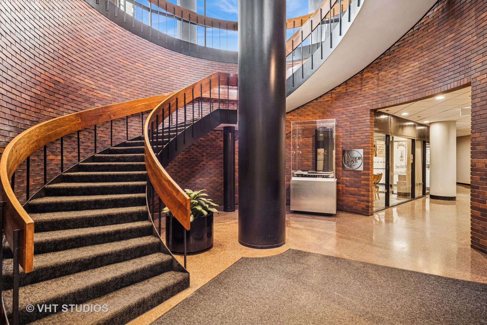 155 N HARBOR Drive Unit: 610