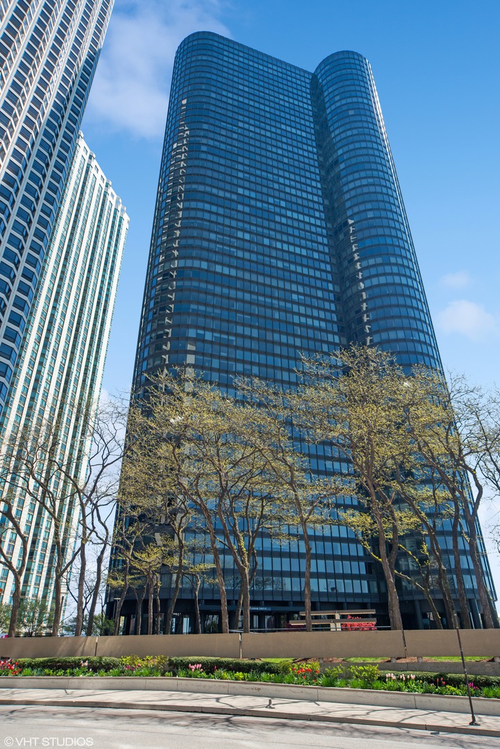 155 N HARBOR Drive Unit: 610