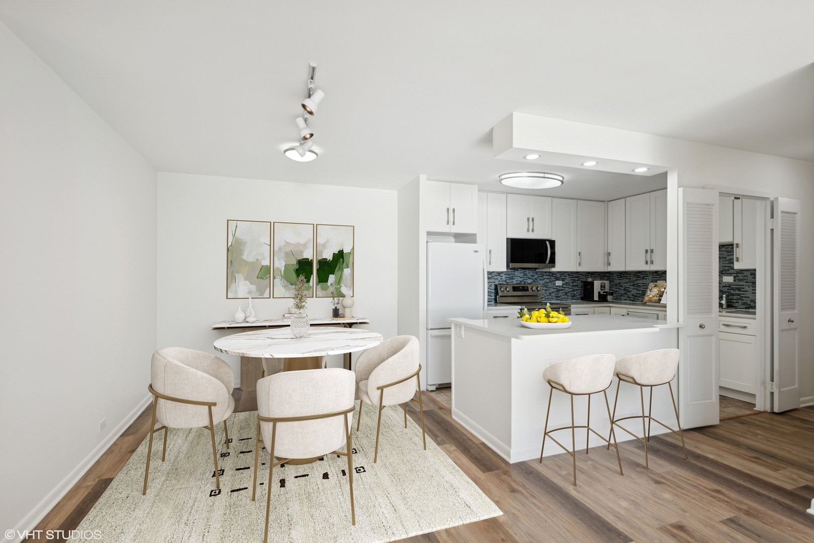 155 N HARBOR Drive Unit: 610