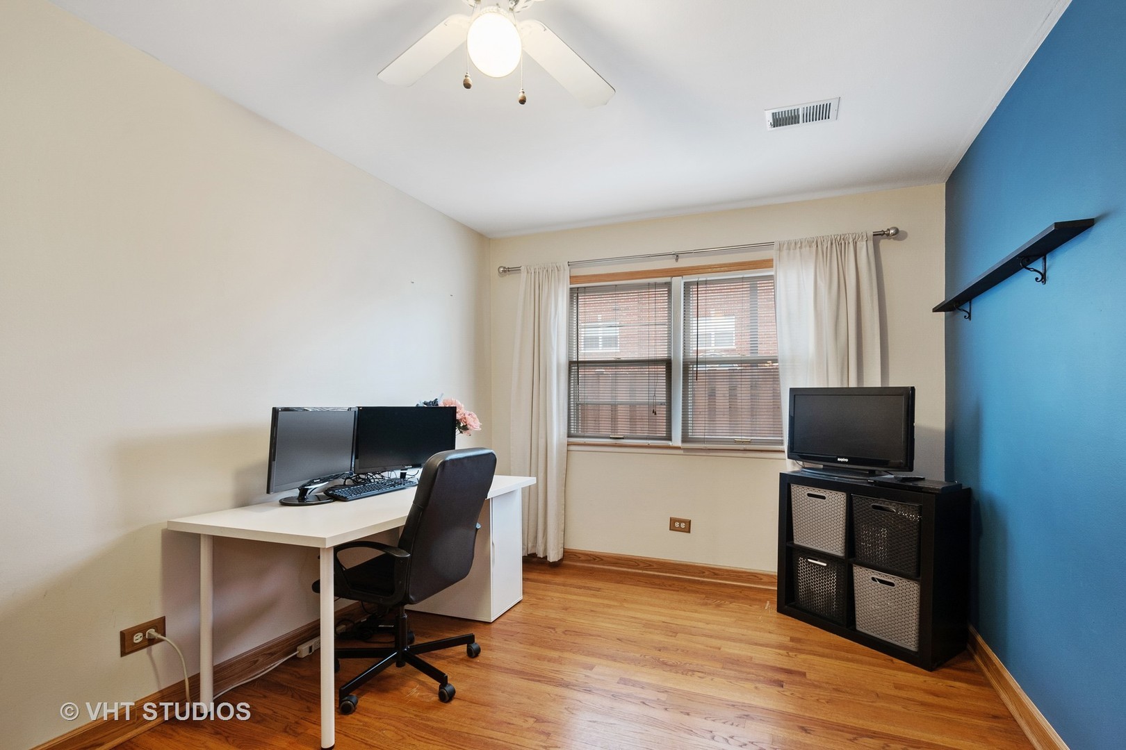 235 W Johnson Street Unit: 1B