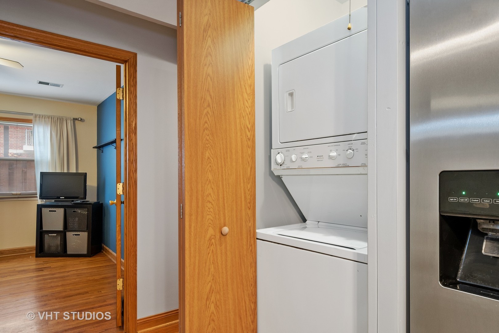 235 W Johnson Street Unit: 1B