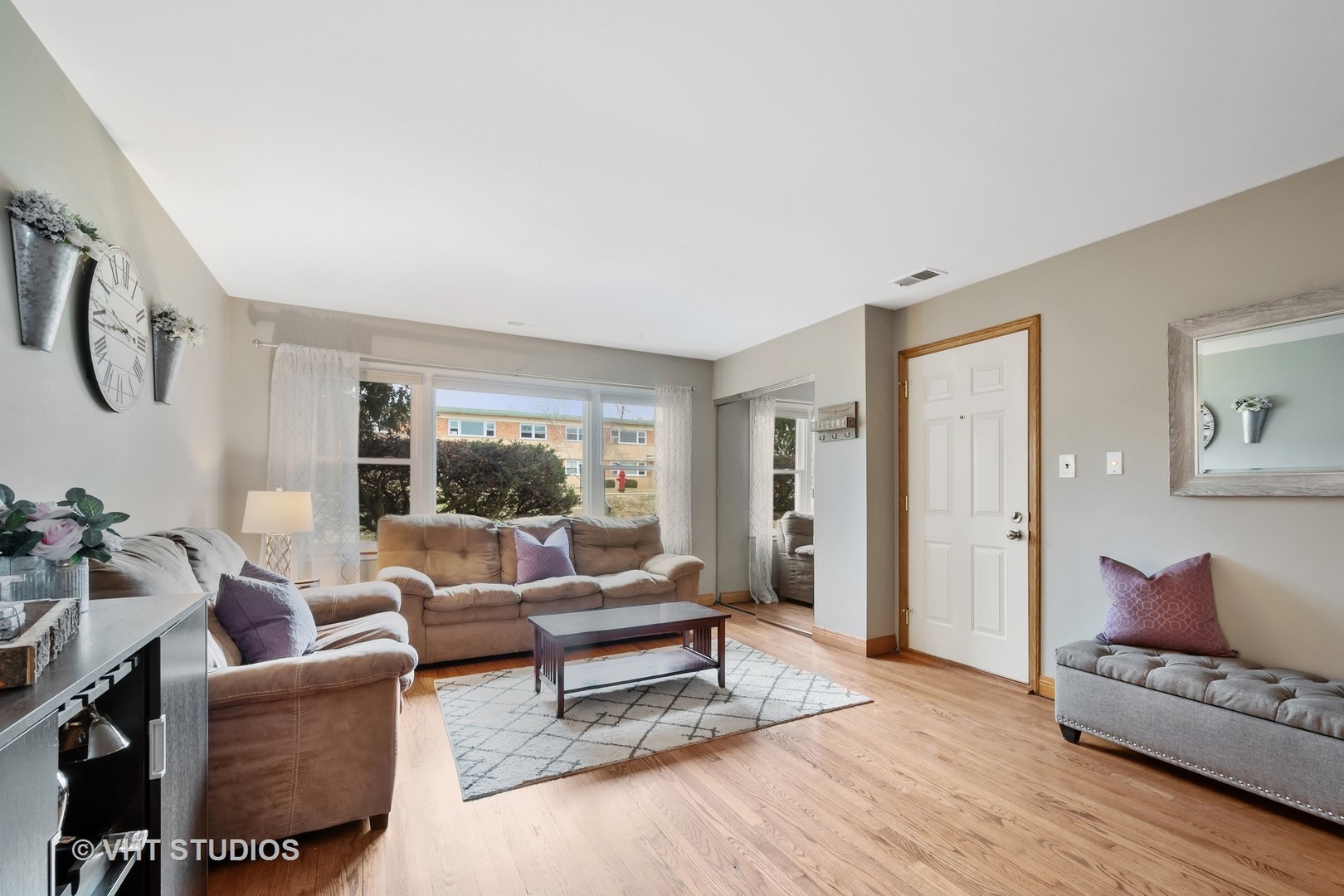 235 W Johnson Street Unit: 1B