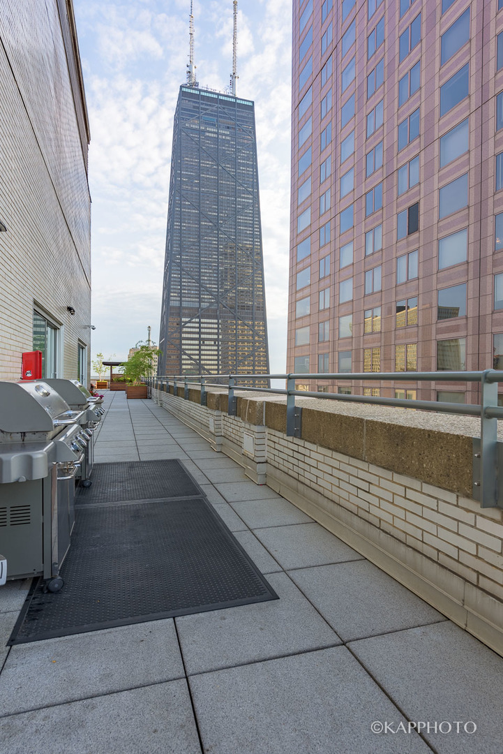 777 N Michigan Avenue Unit: 3308