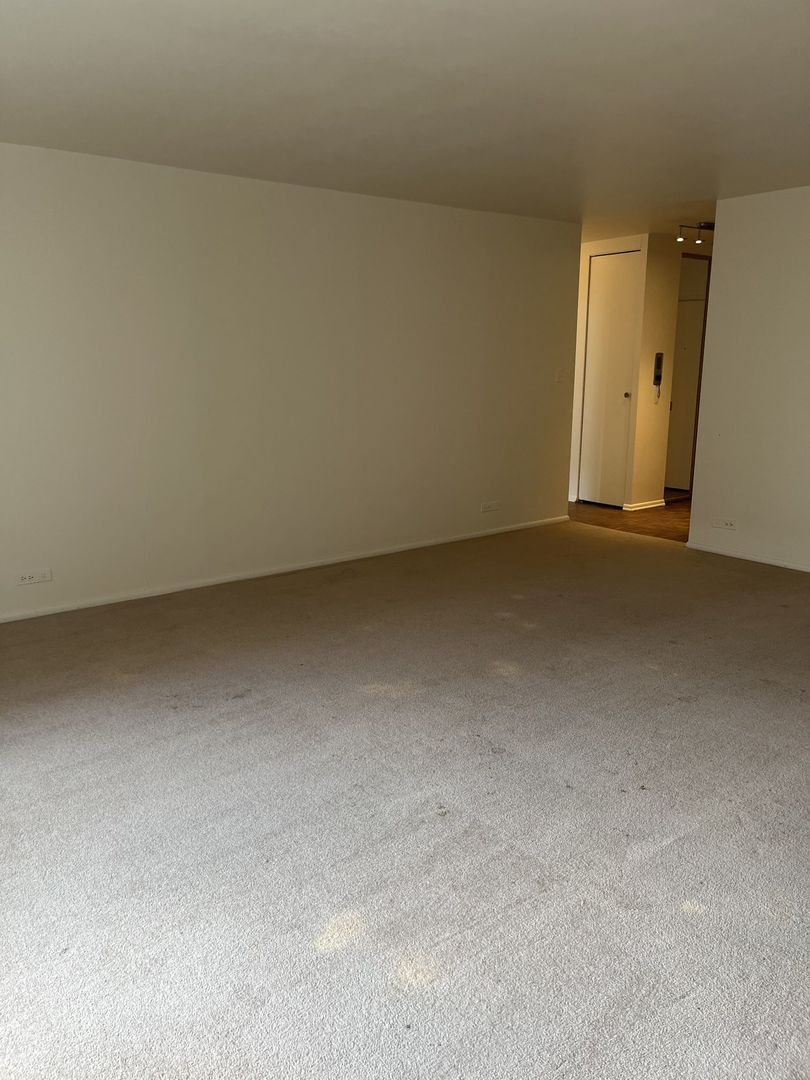 777 N Michigan Avenue Unit: 3308