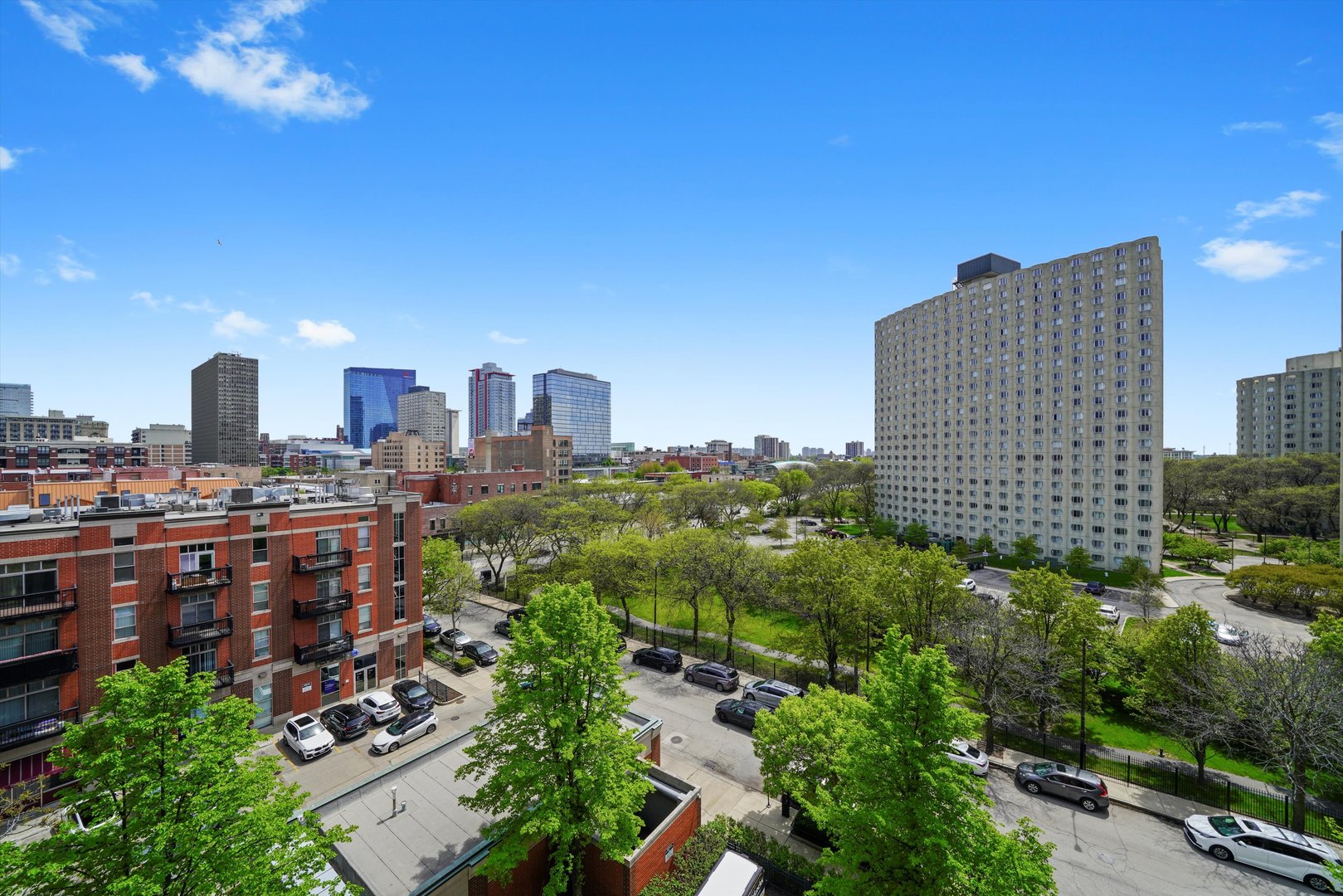 1935 S Archer Avenue Unit: 622