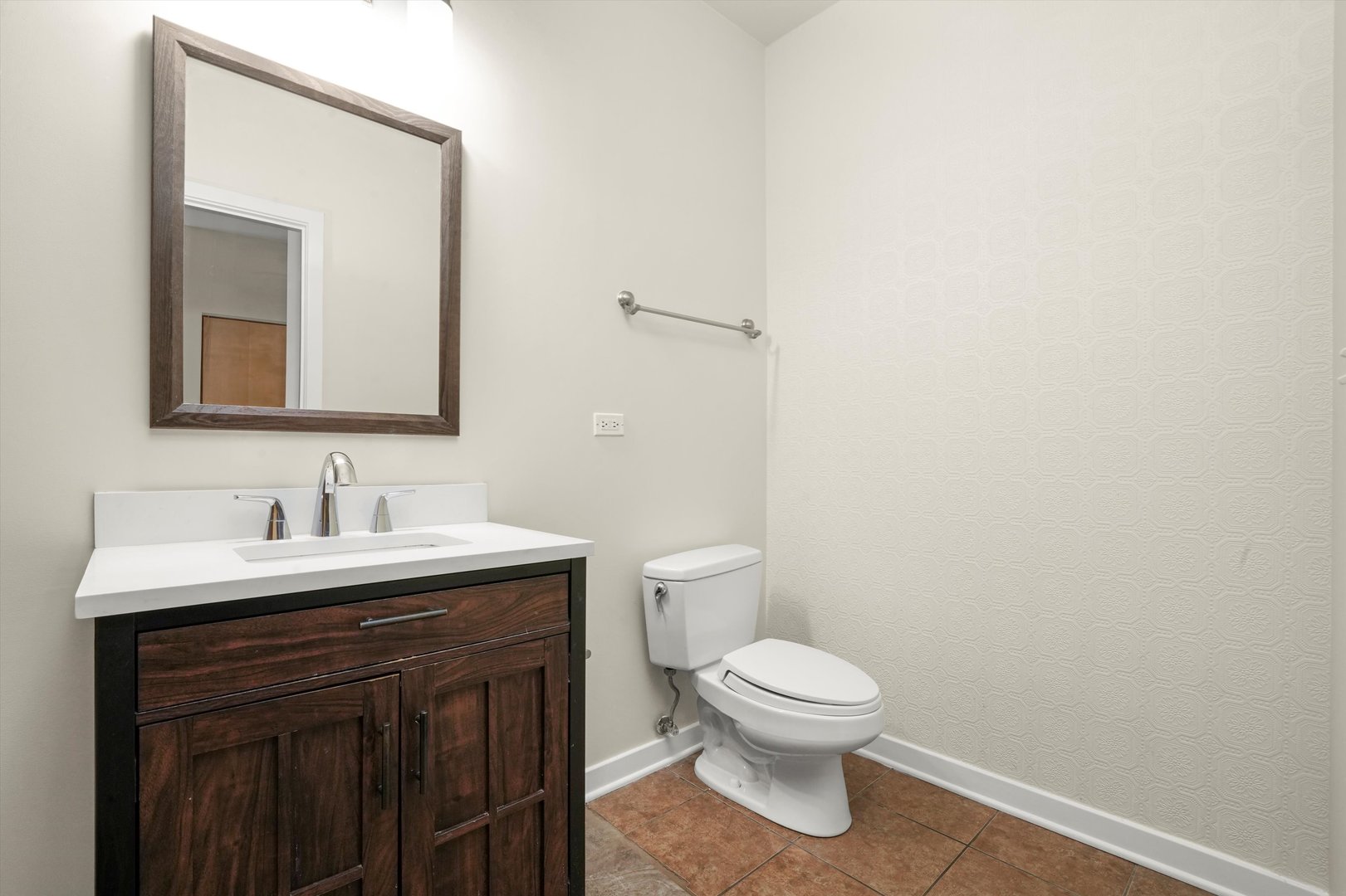 1935 S Archer Avenue Unit: 622