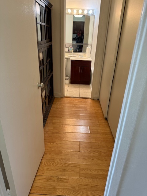 601 E 32nd Street Unit: 203