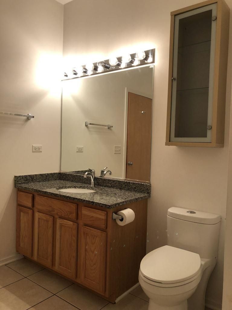 2935 N Clybourn Avenue Unit: 302