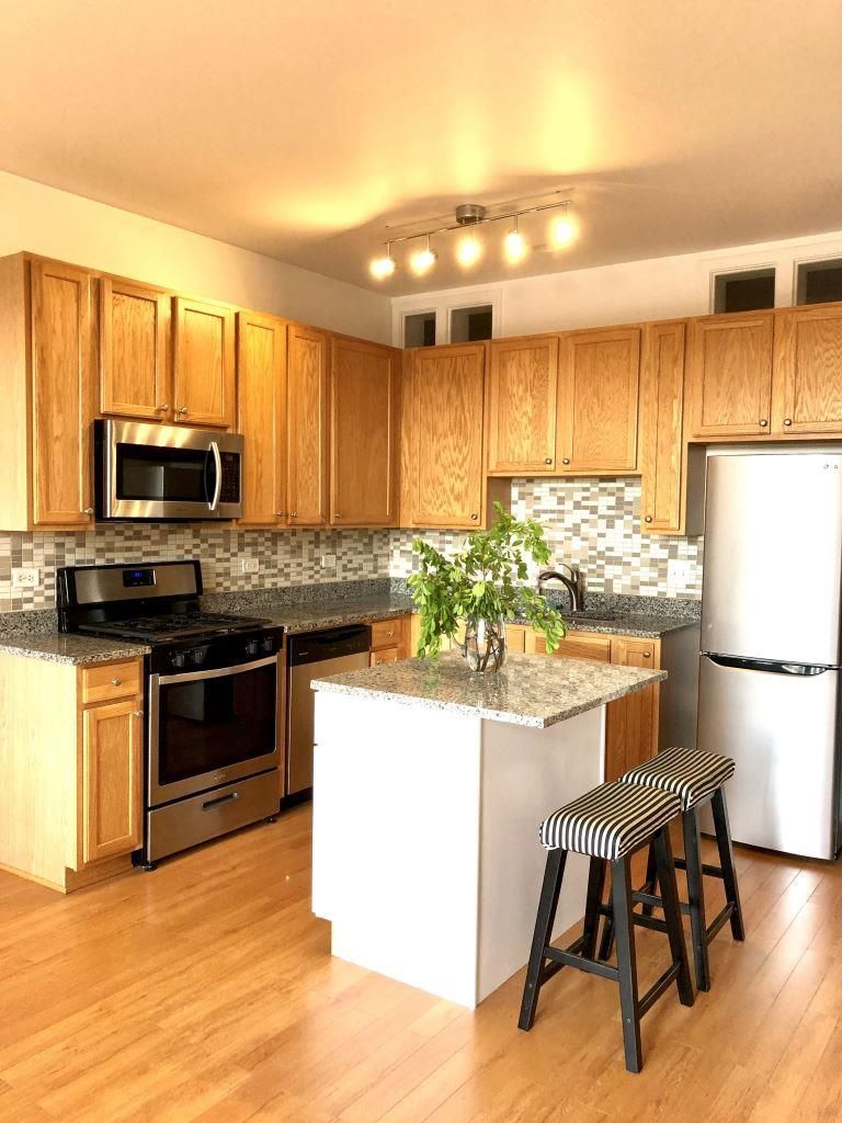 2935 N Clybourn Avenue Unit: 302