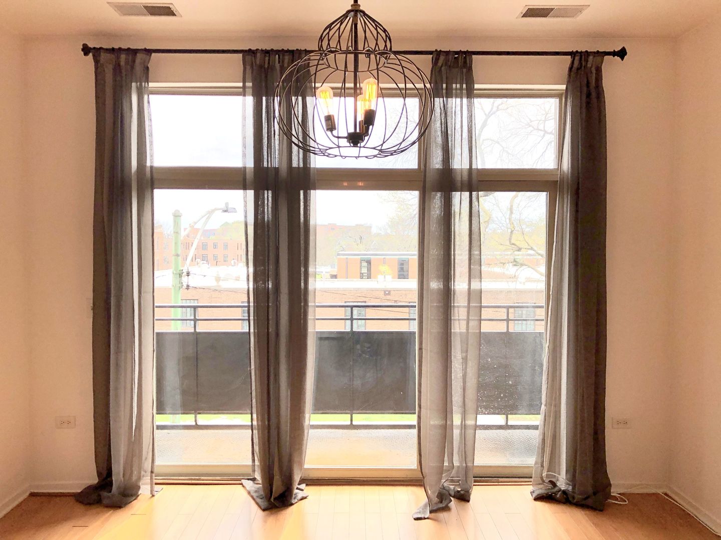 2935 N Clybourn Avenue Unit: 302