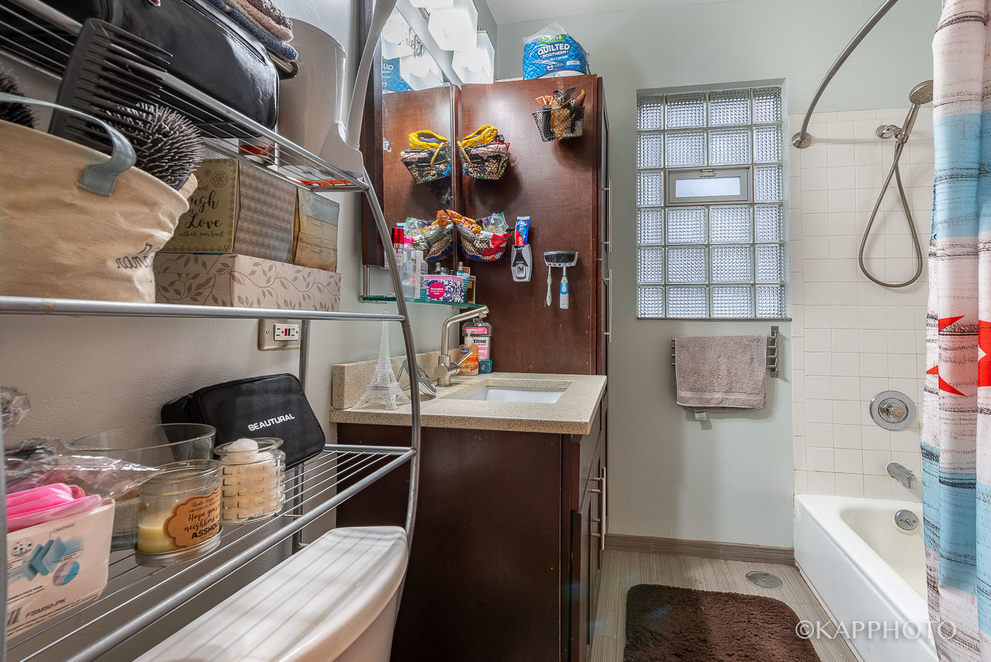 5001 N Western Avenue Unit: 1