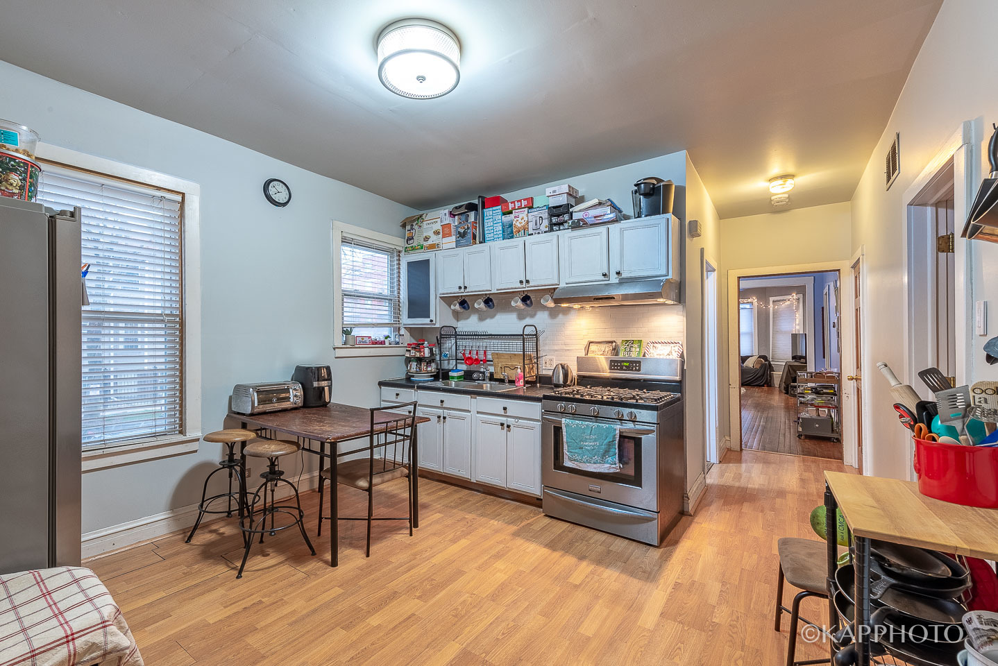 5001 N Western Avenue Unit: 1