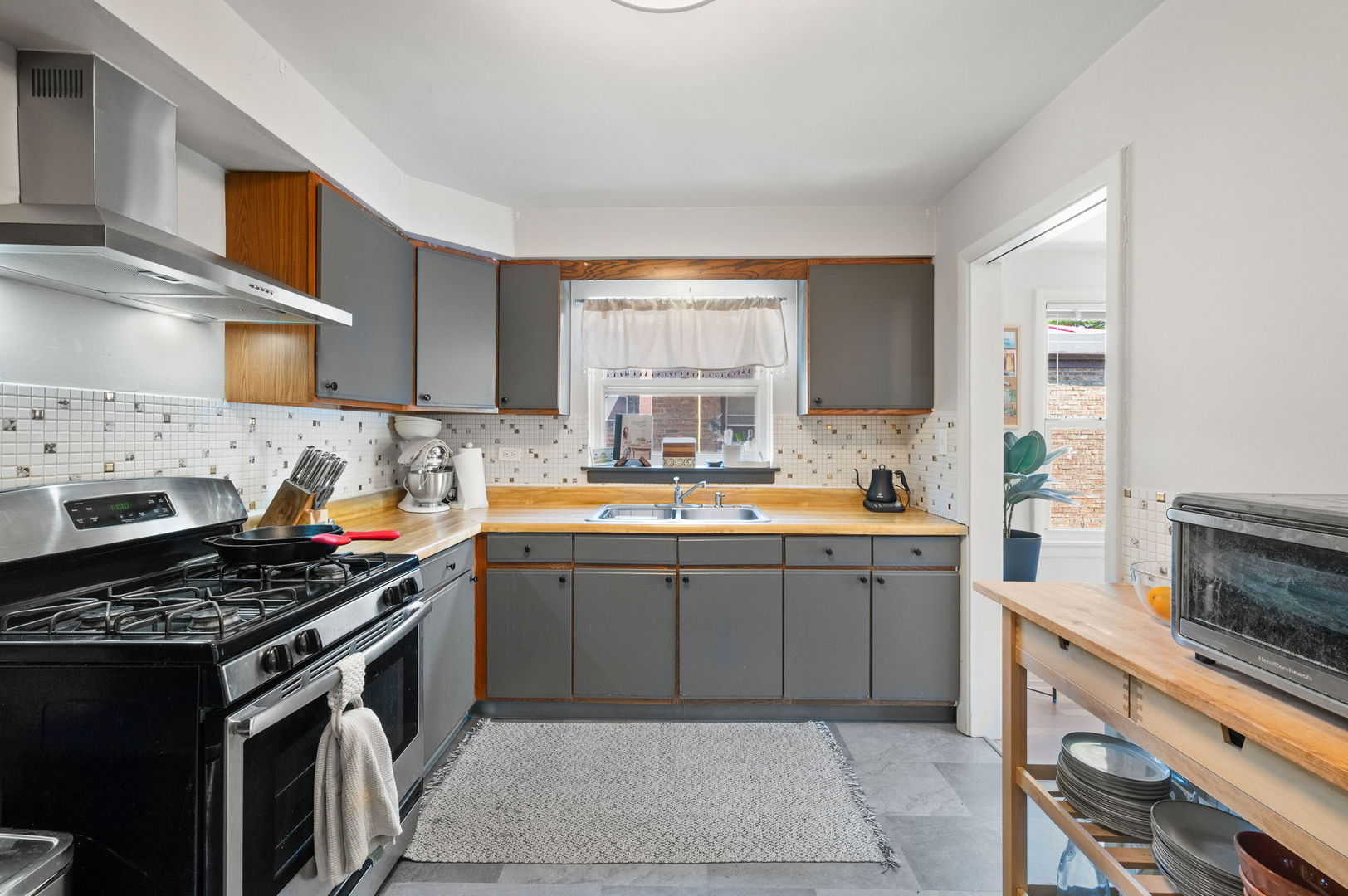 318 Custer Avenue