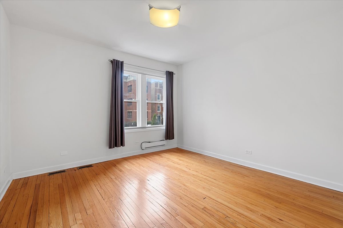 6445 N Greenview Avenue Unit: 1