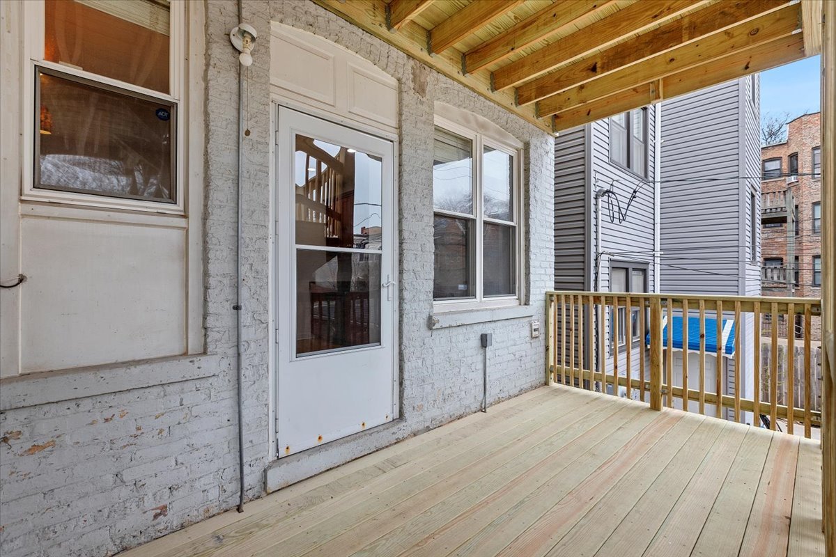 6445 N Greenview Avenue Unit: 1